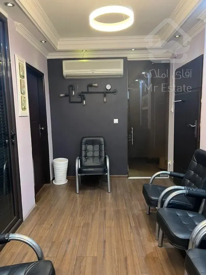 اجاره سنداداری       305 متر        سنایی