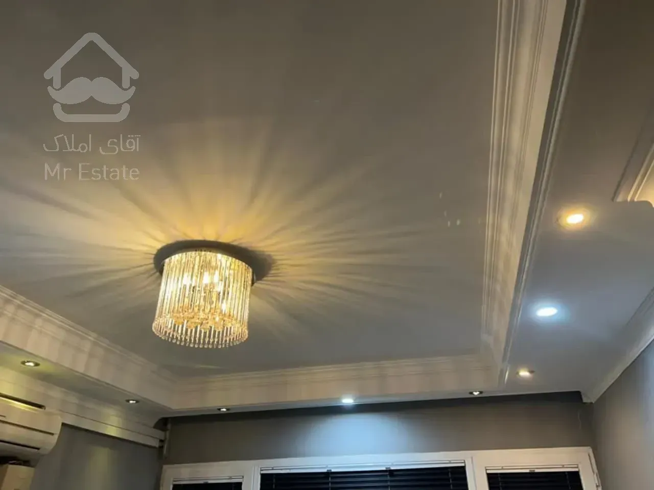 اجاره سنداداری       305 متر        سنایی