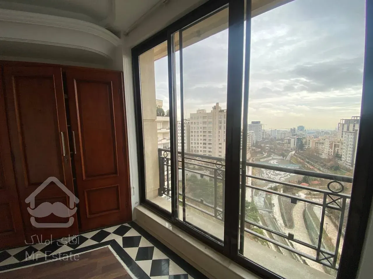 فروش پنت هاوس 240 متری در ولنجک