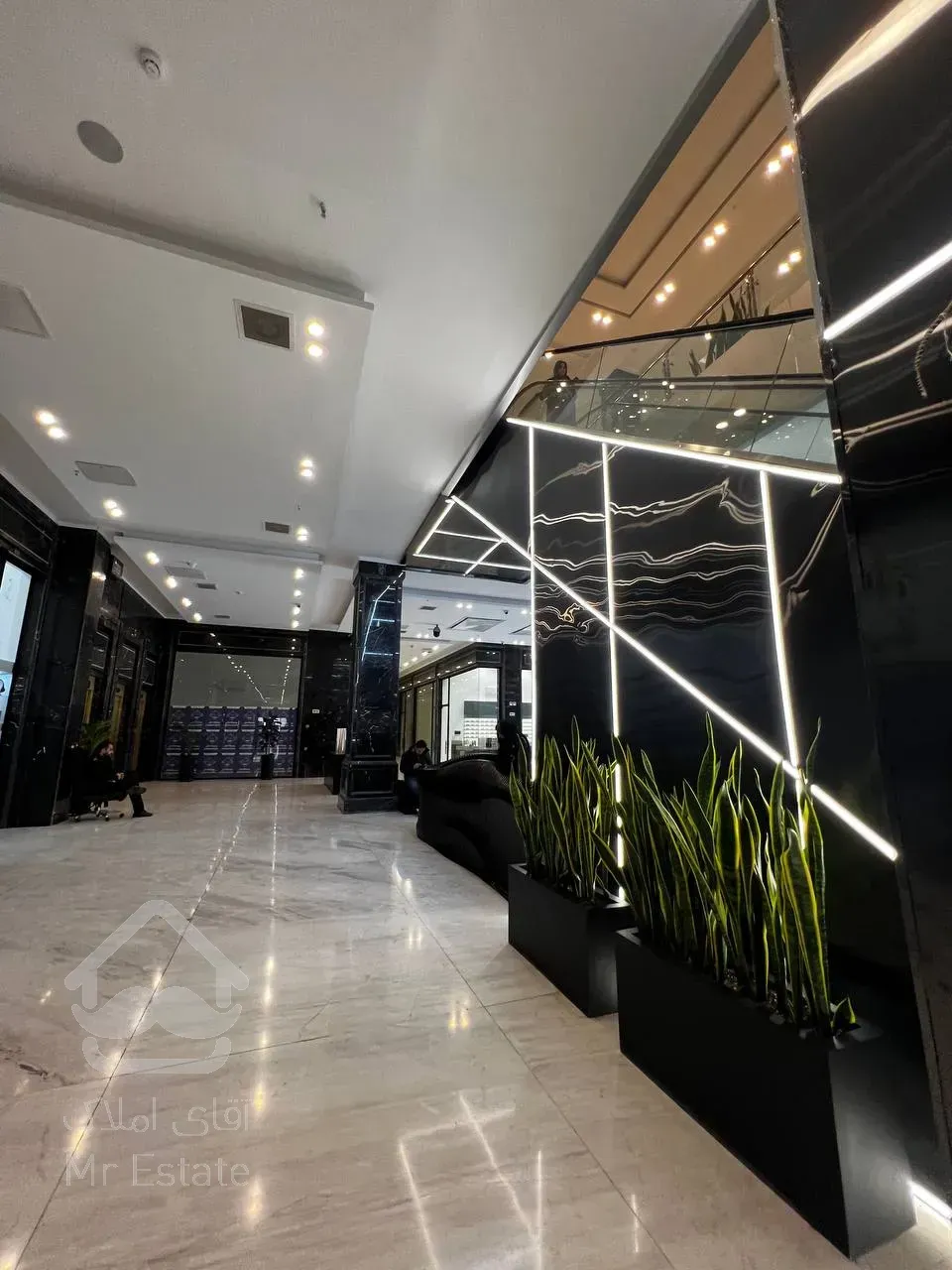 رهن و اجاره مغازه 69 متری در هروی