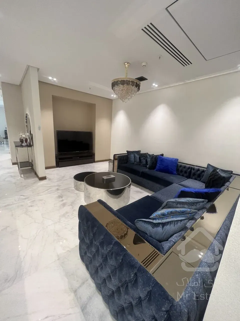 فروش آپارتمان 210 متری در زعفرانیه