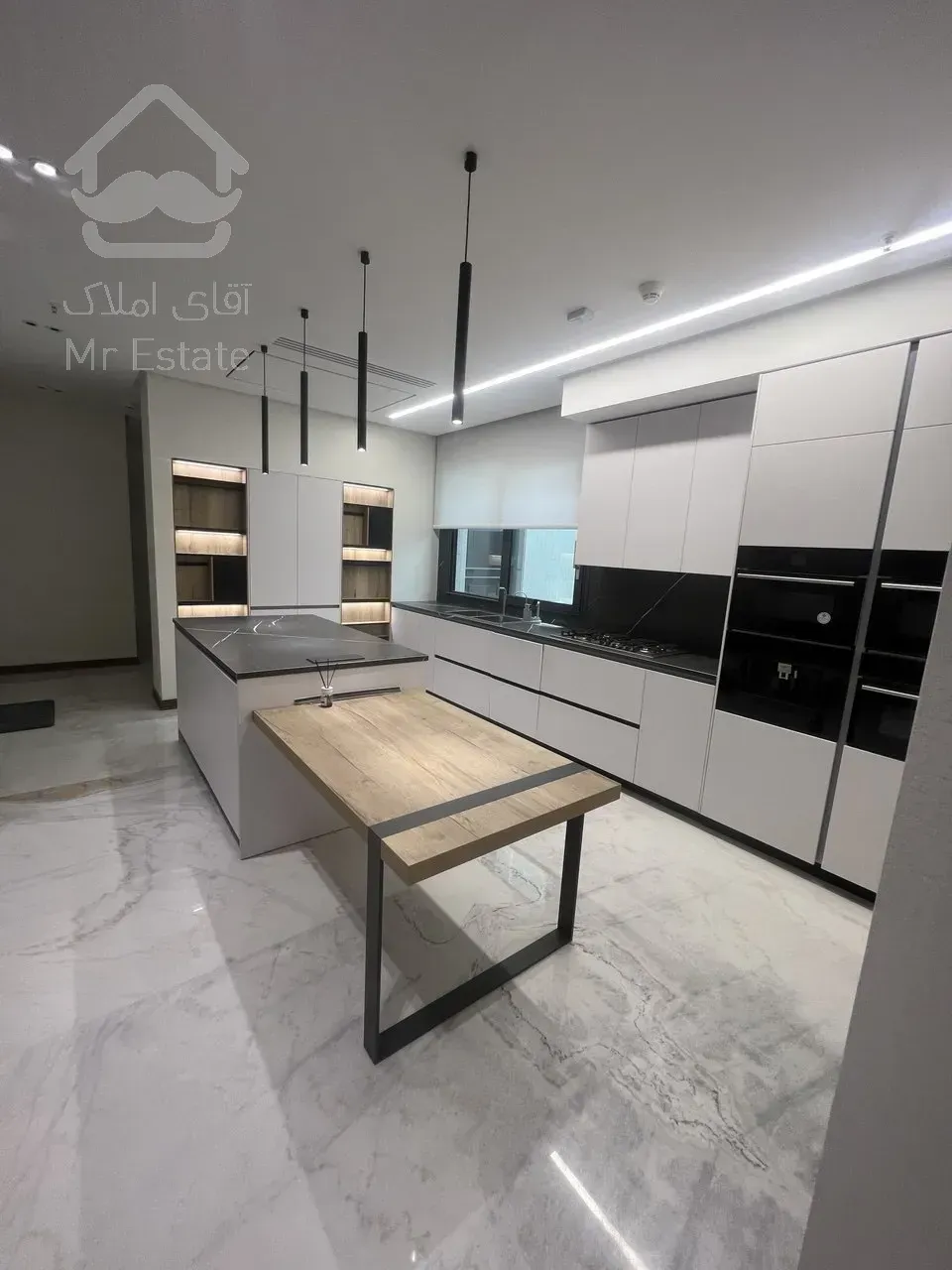 فروش آپارتمان 210 متری در زعفرانیه