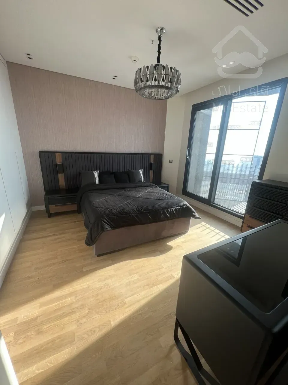 فروش آپارتمان 210 متری در زعفرانیه