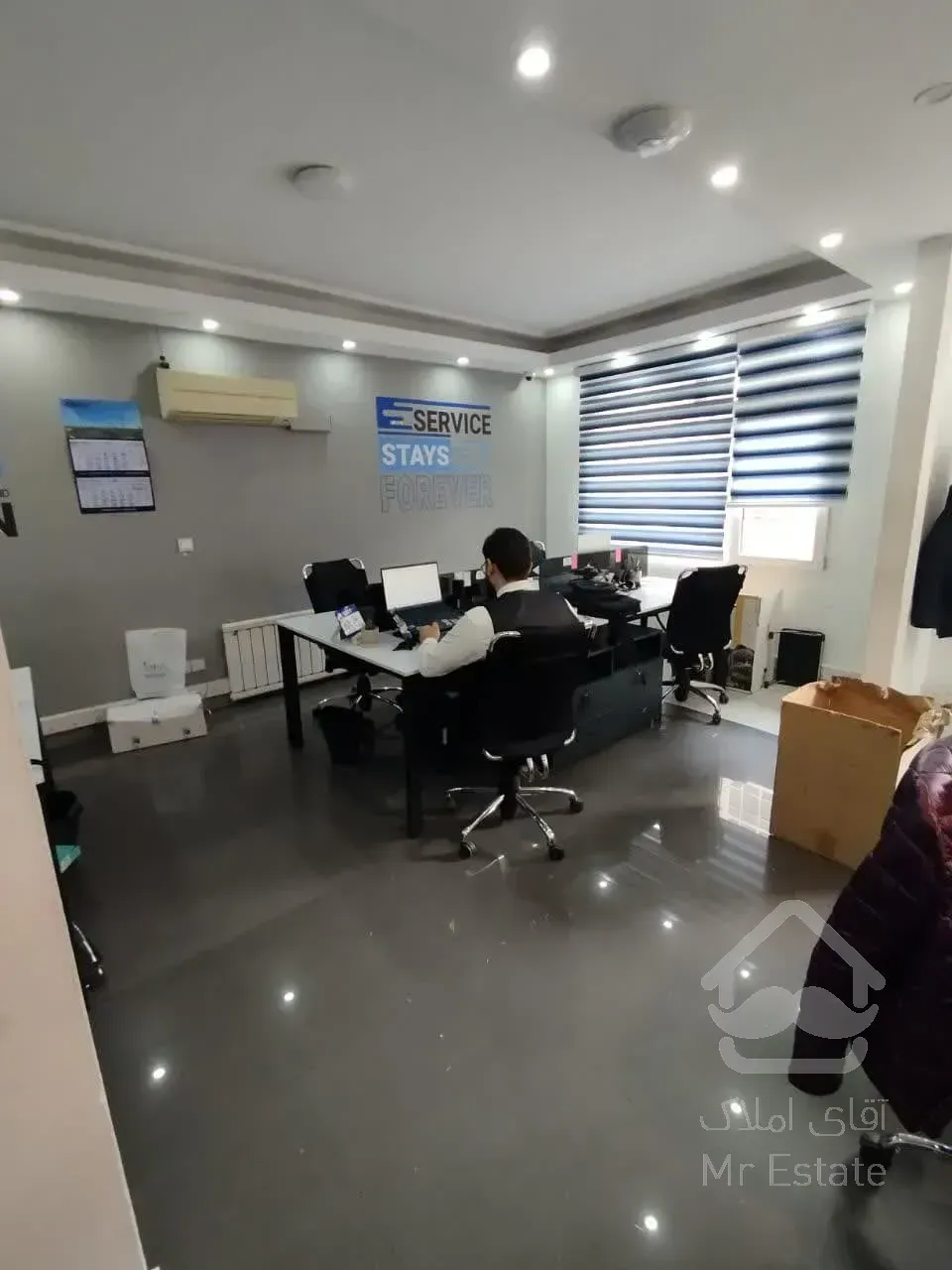 اجاره سنداداری          305 متر       سنایی