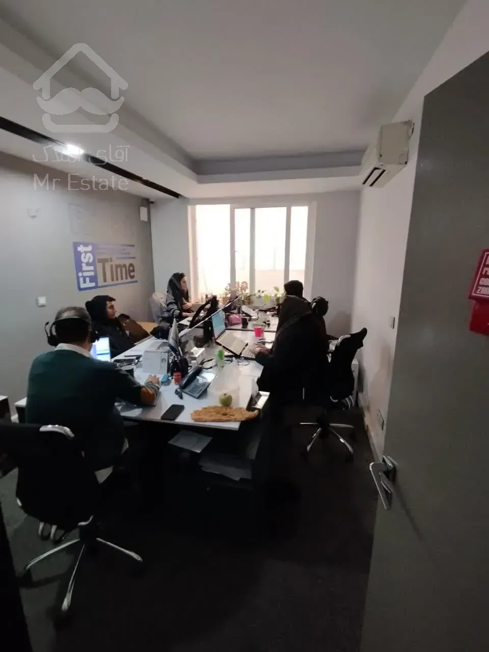 اجاره سنداداری          305 متر       سنایی