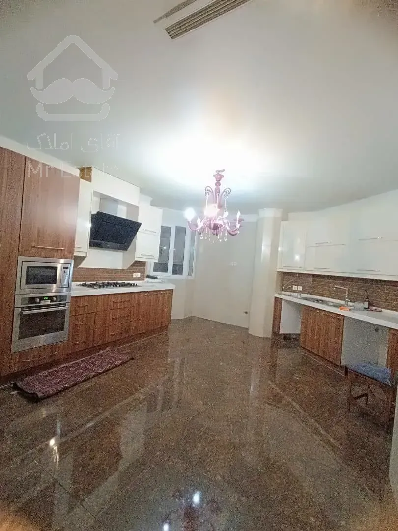 رهن آپارتمان 260 متری در ولنجک