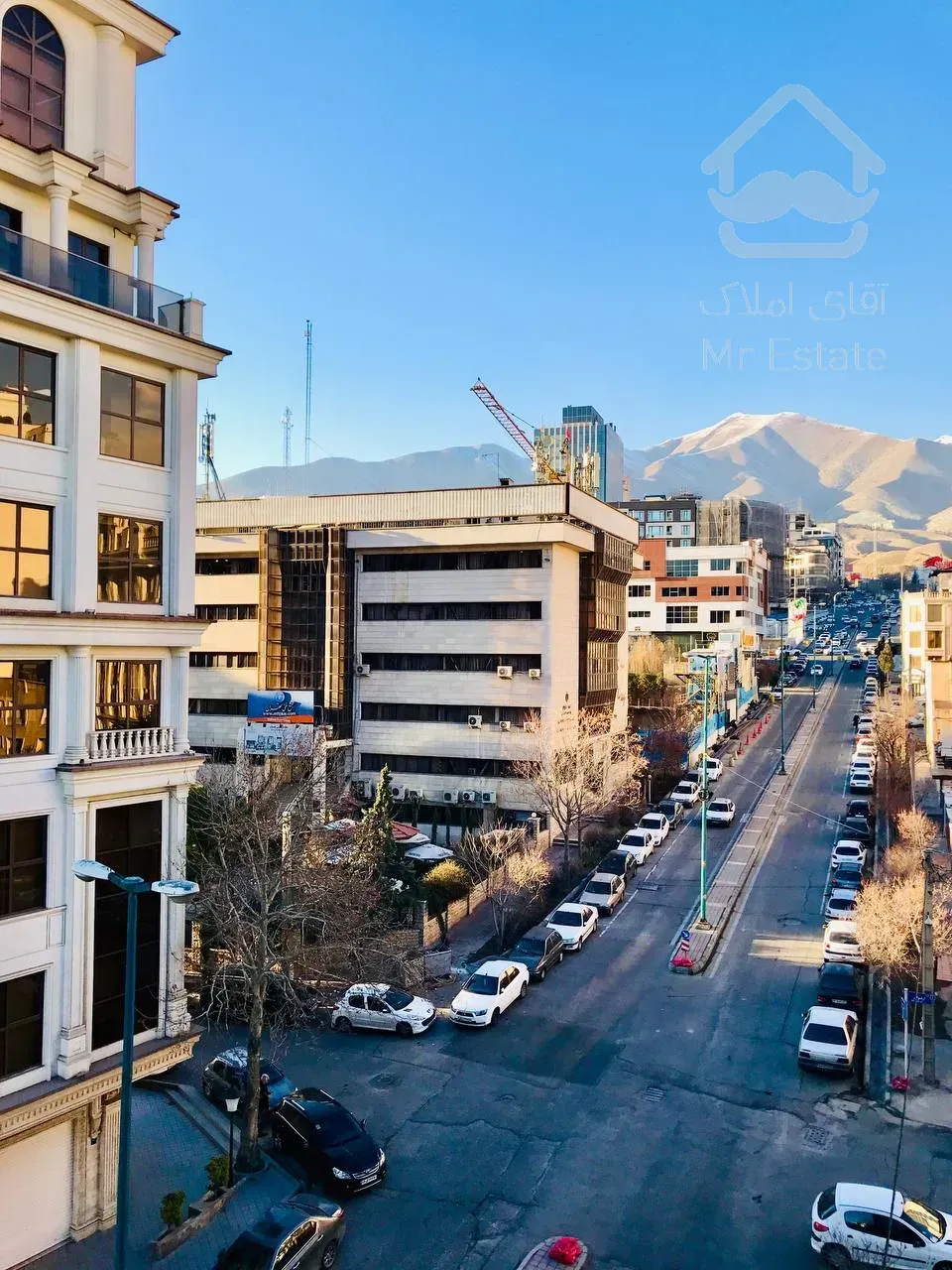 اجاره *یک اتاق* در محل کار