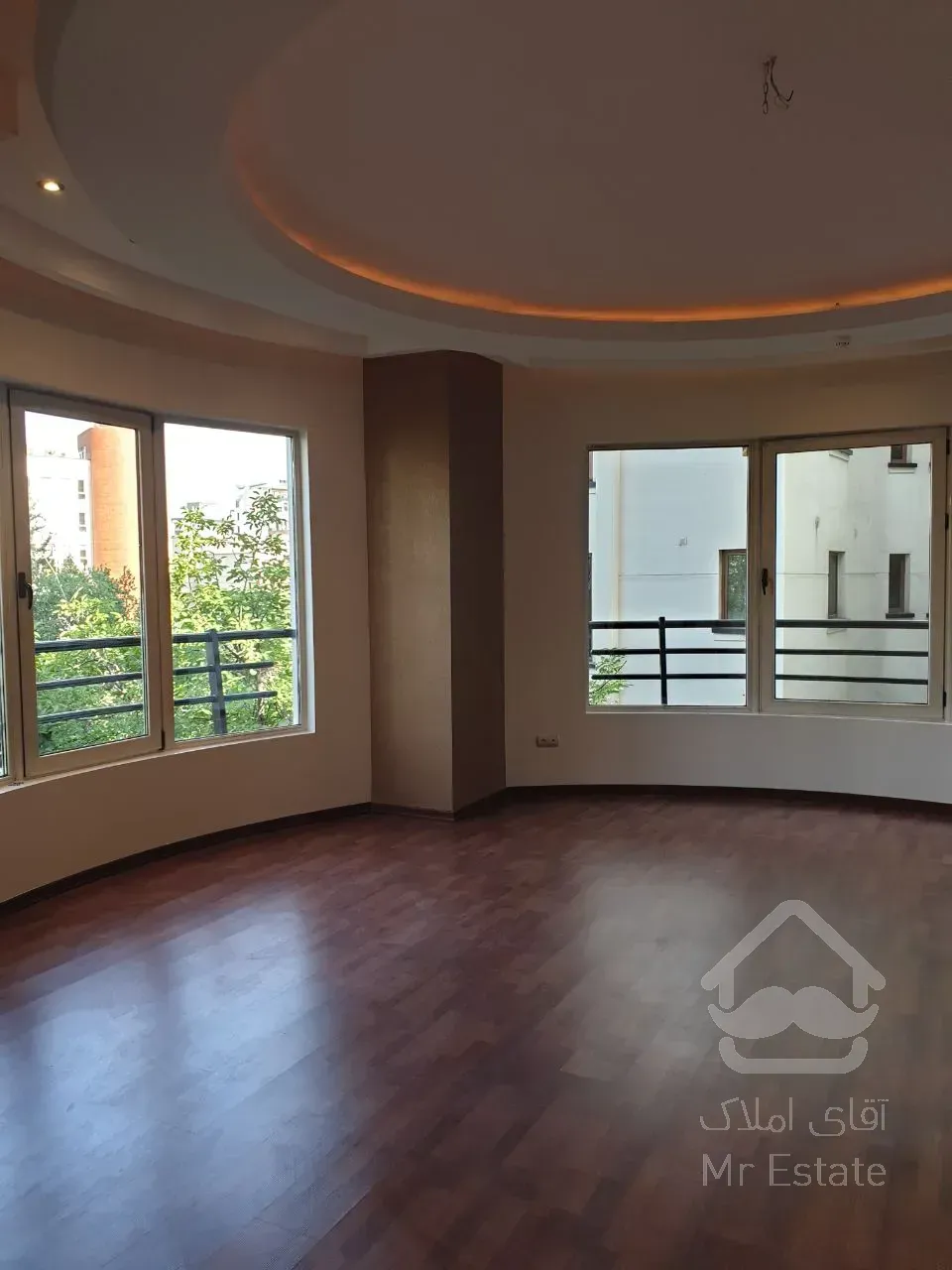 اجاره آپارتمان 420 متری در فرشته