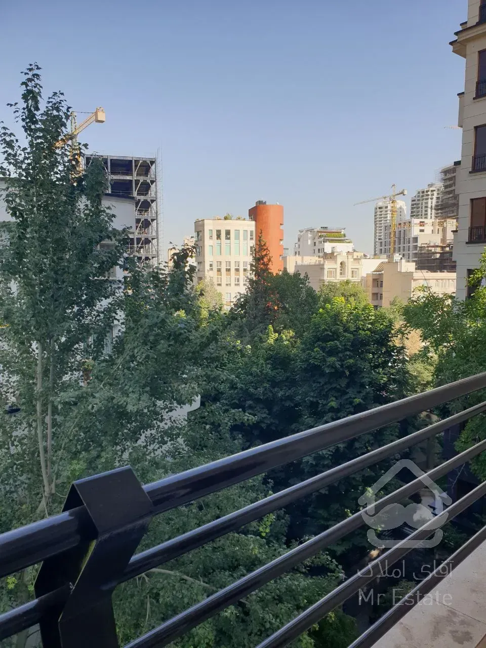 اجاره آپارتمان 420 متری در فرشته