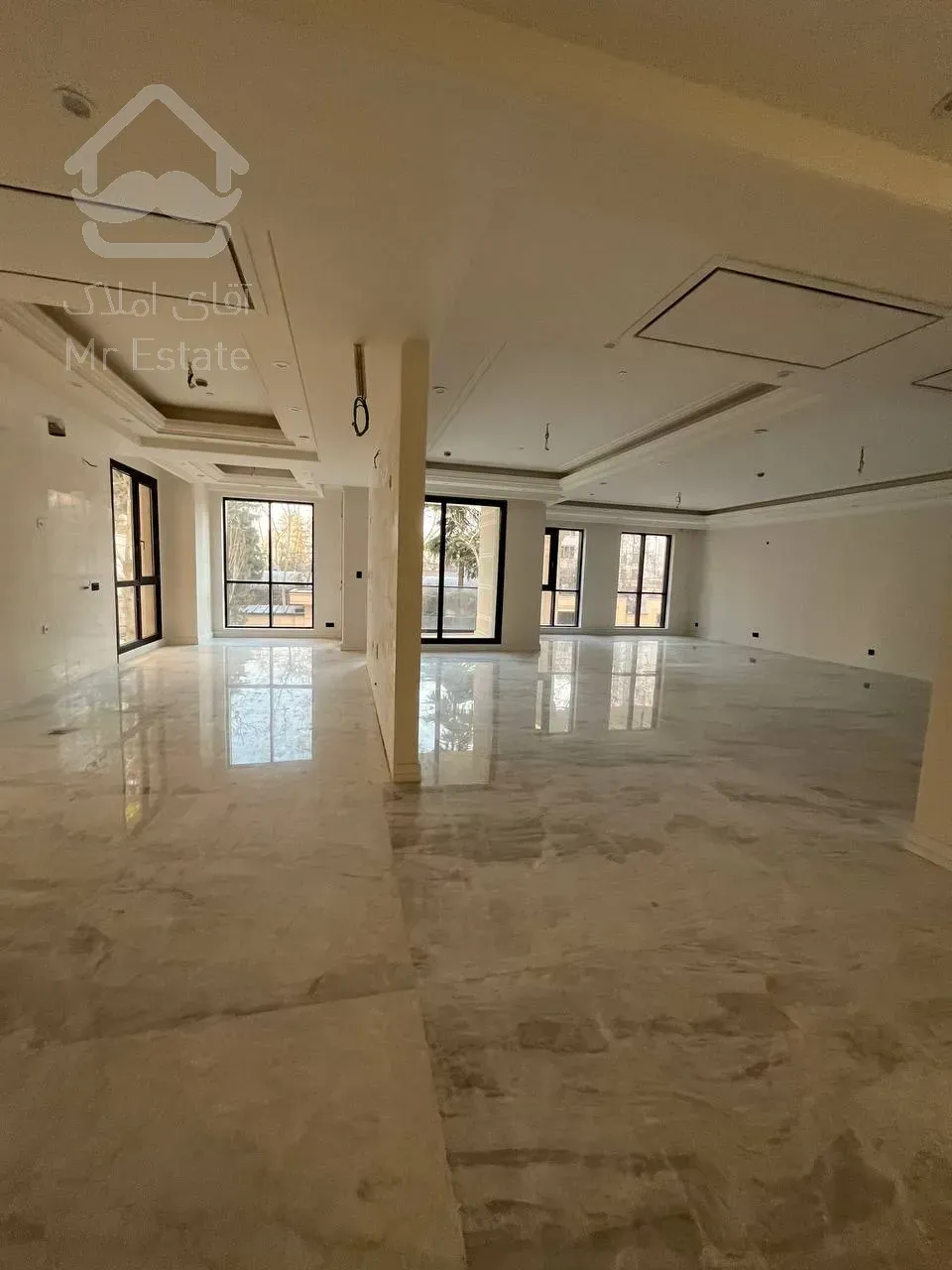 فروش آپارتمان 240 متری نوساز و مدرن اندرزگو