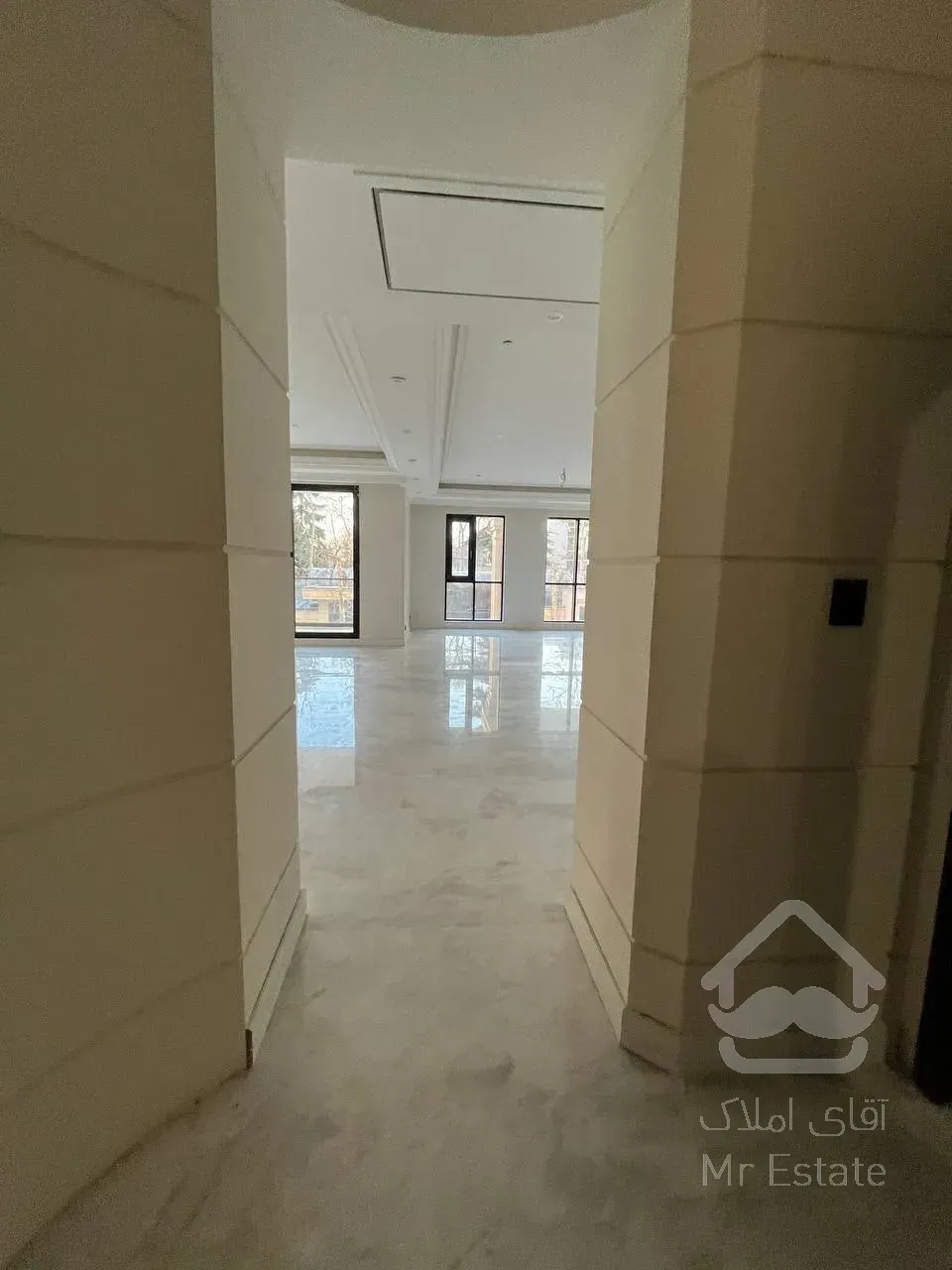 فروش آپارتمان 240 متری نوساز و مدرن اندرزگو