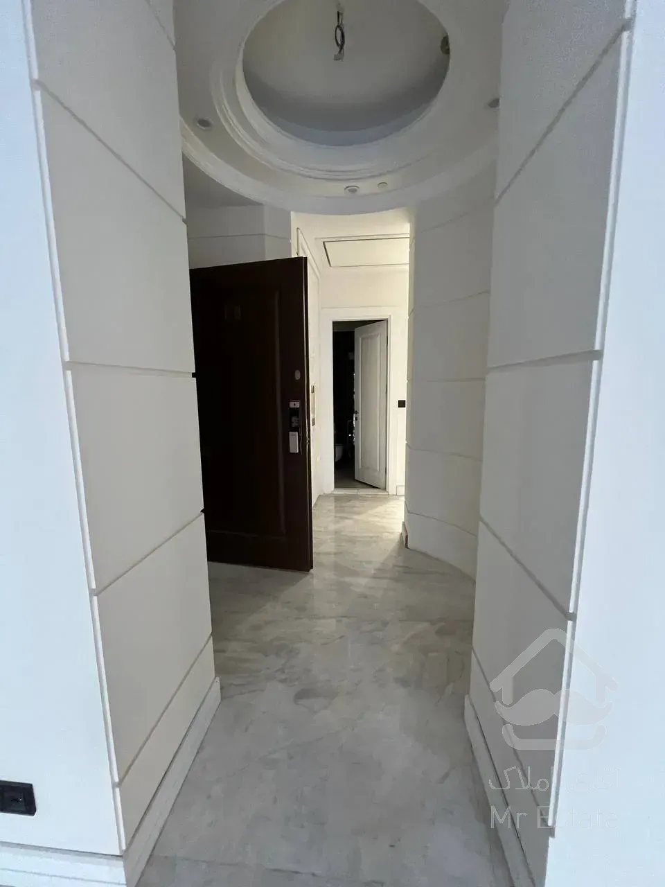 فروش آپارتمان 240 متری نوساز و مدرن اندرزگو