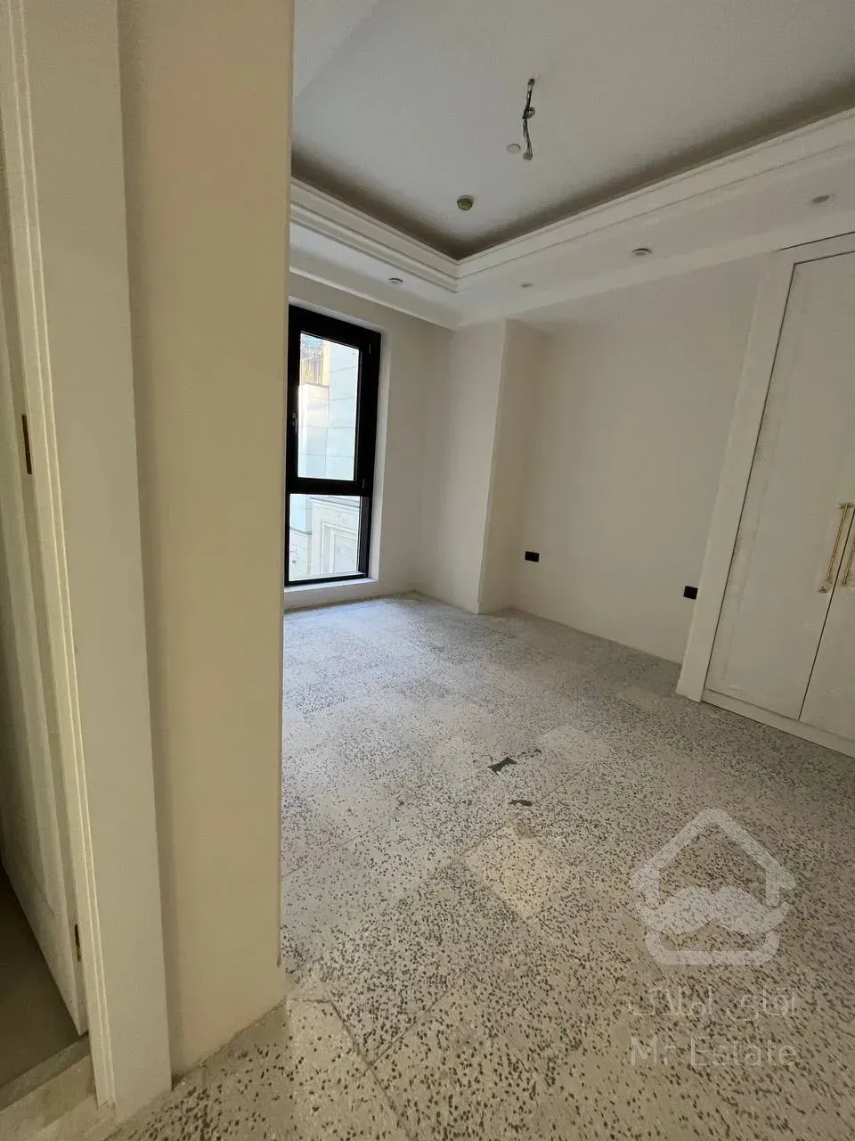 فروش آپارتمان 240 متری نوساز و مدرن اندرزگو