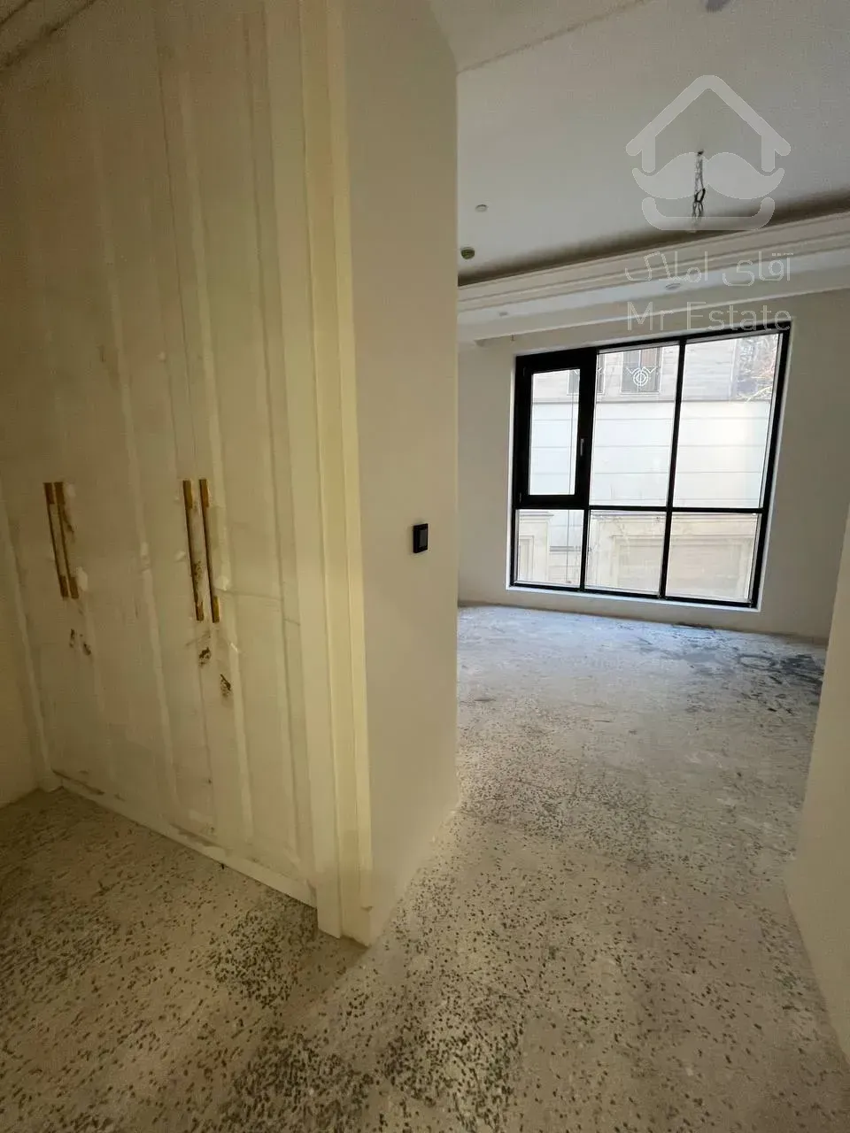 فروش آپارتمان 240 متری نوساز و مدرن اندرزگو