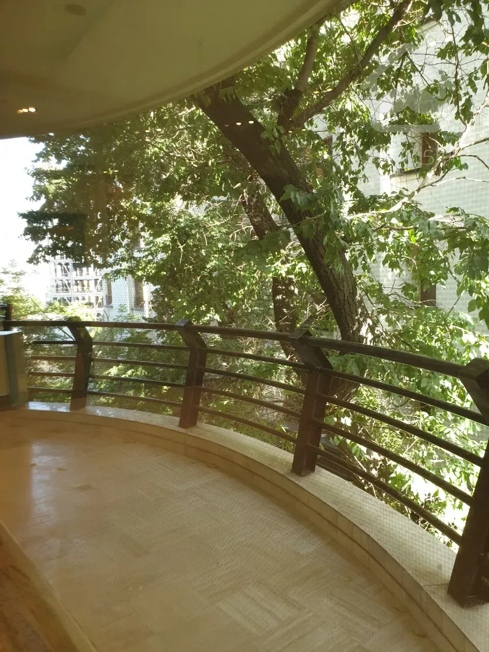 اجاره آپارتمان 420 متری در فرشته