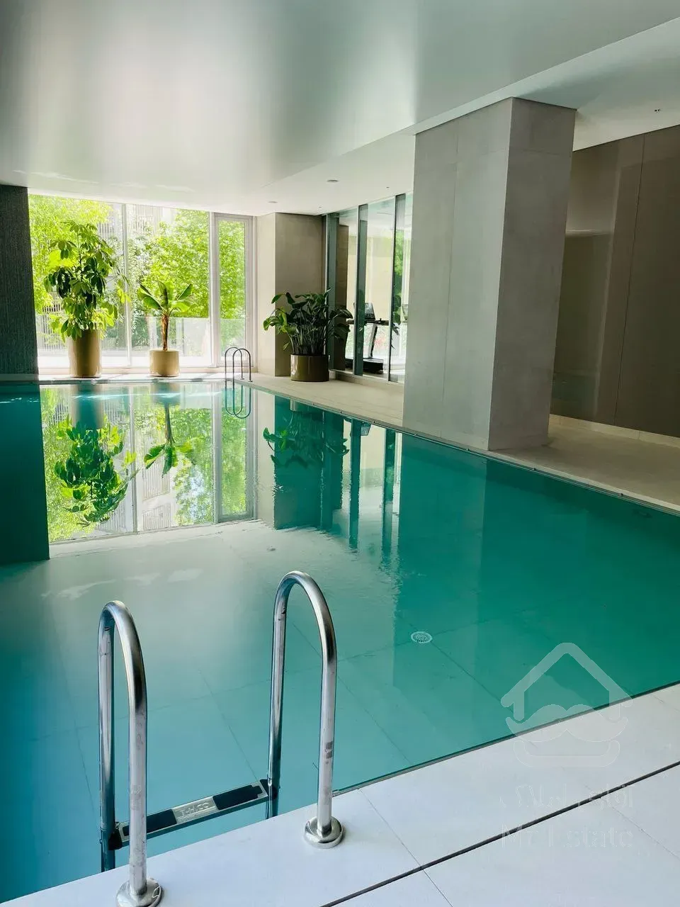 رهن آپارتمان 270 متری در الهیه