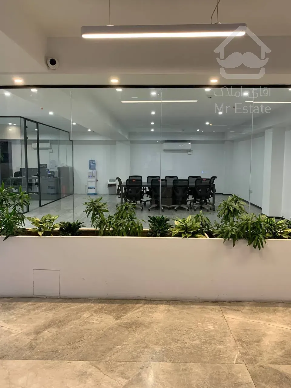 رهن واحد اداری 240 متری در ولنجک