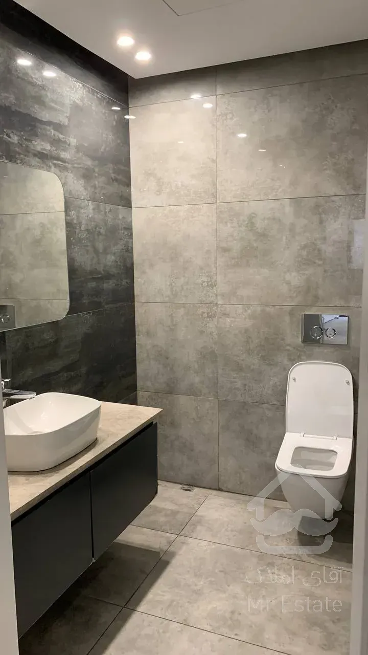 رهن واحد اداری 240 متری در ولنجک