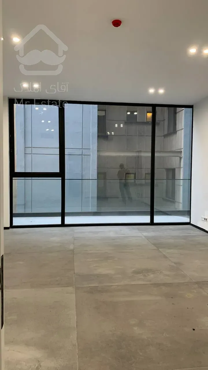 رهن واحد اداری 240 متری در ولنجک