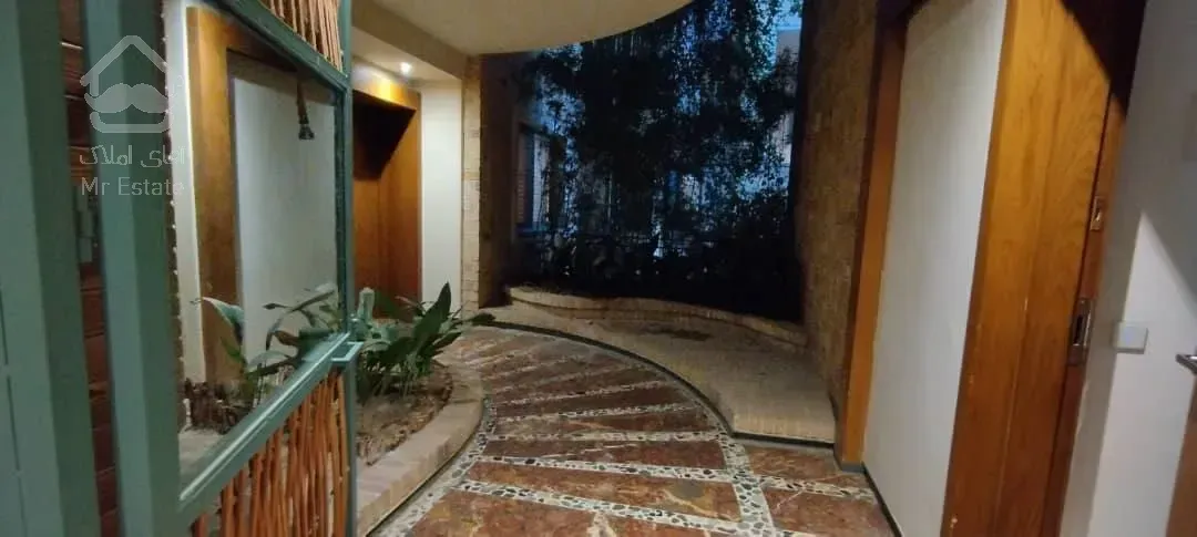 رهن آپارتمان 280 متری در درکه