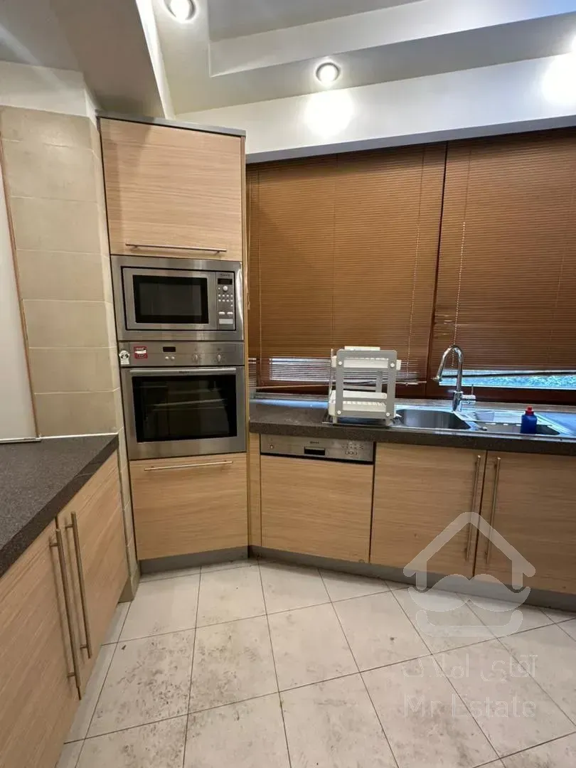 رهن برج باغ 130 متری در زعفرانیه