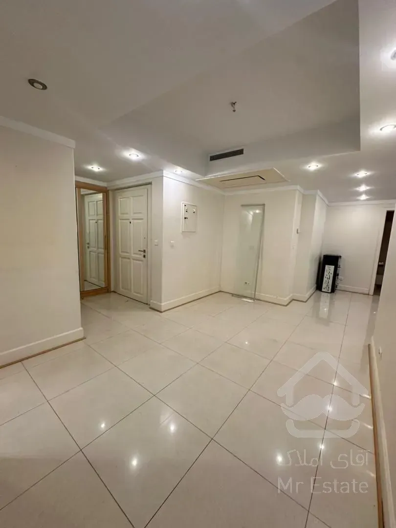 رهن برج باغ 130 متری در زعفرانیه