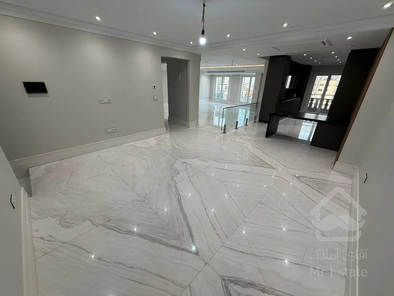 فروش آپارتمان 240 متری در محمودیه