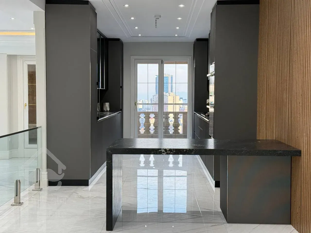 فروش آپارتمان 240 متری در محمودیه