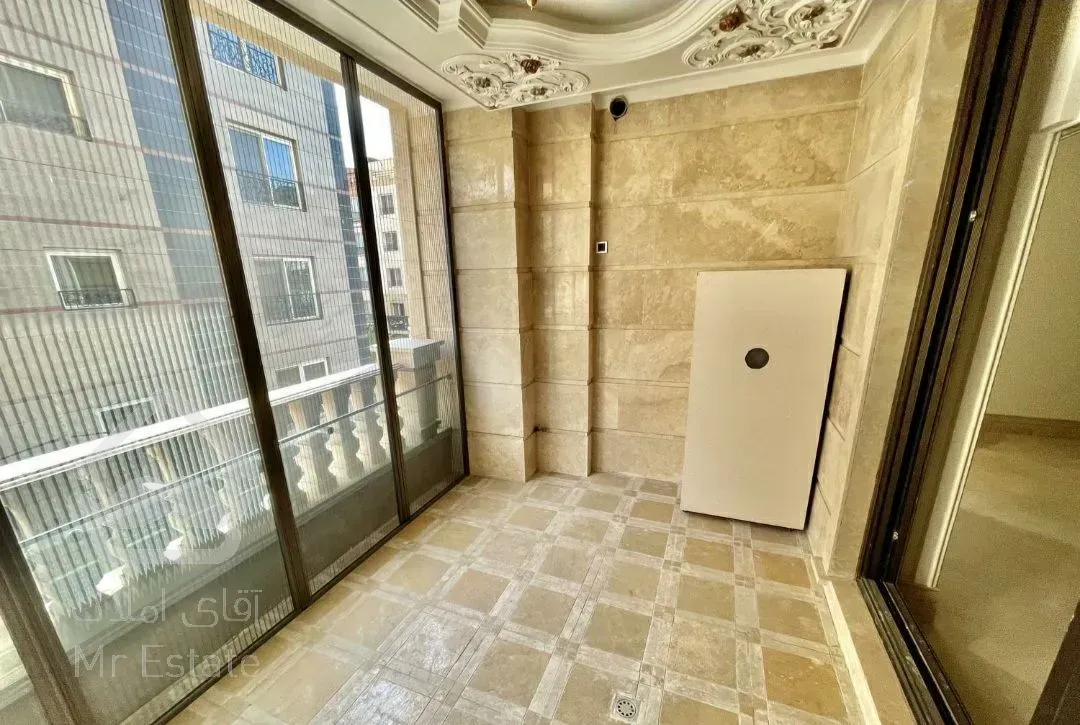 رهن برج 370 متری در زعفرانیه