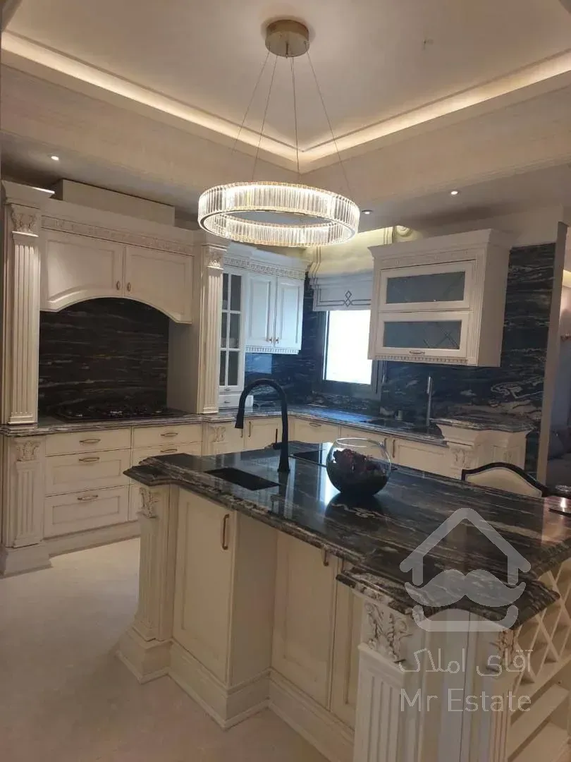 رهن برج 280 متری در زعفرانیه