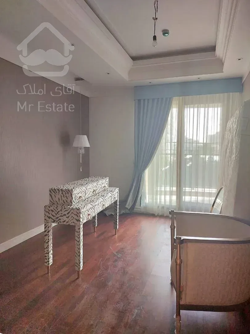 رهن برج 280 متری در زعفرانیه