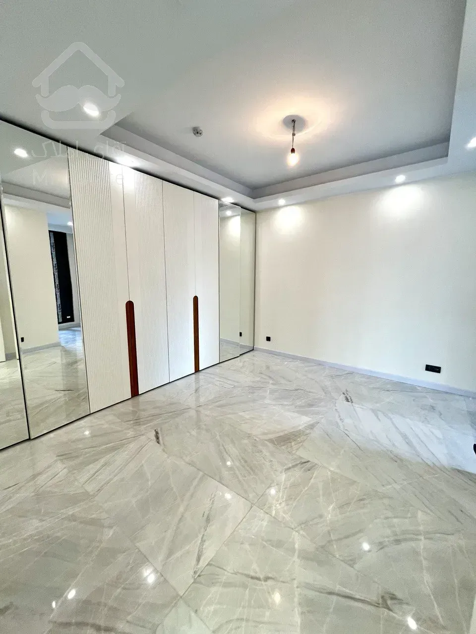 فروش آپارتمان 200 متری در محمودیه