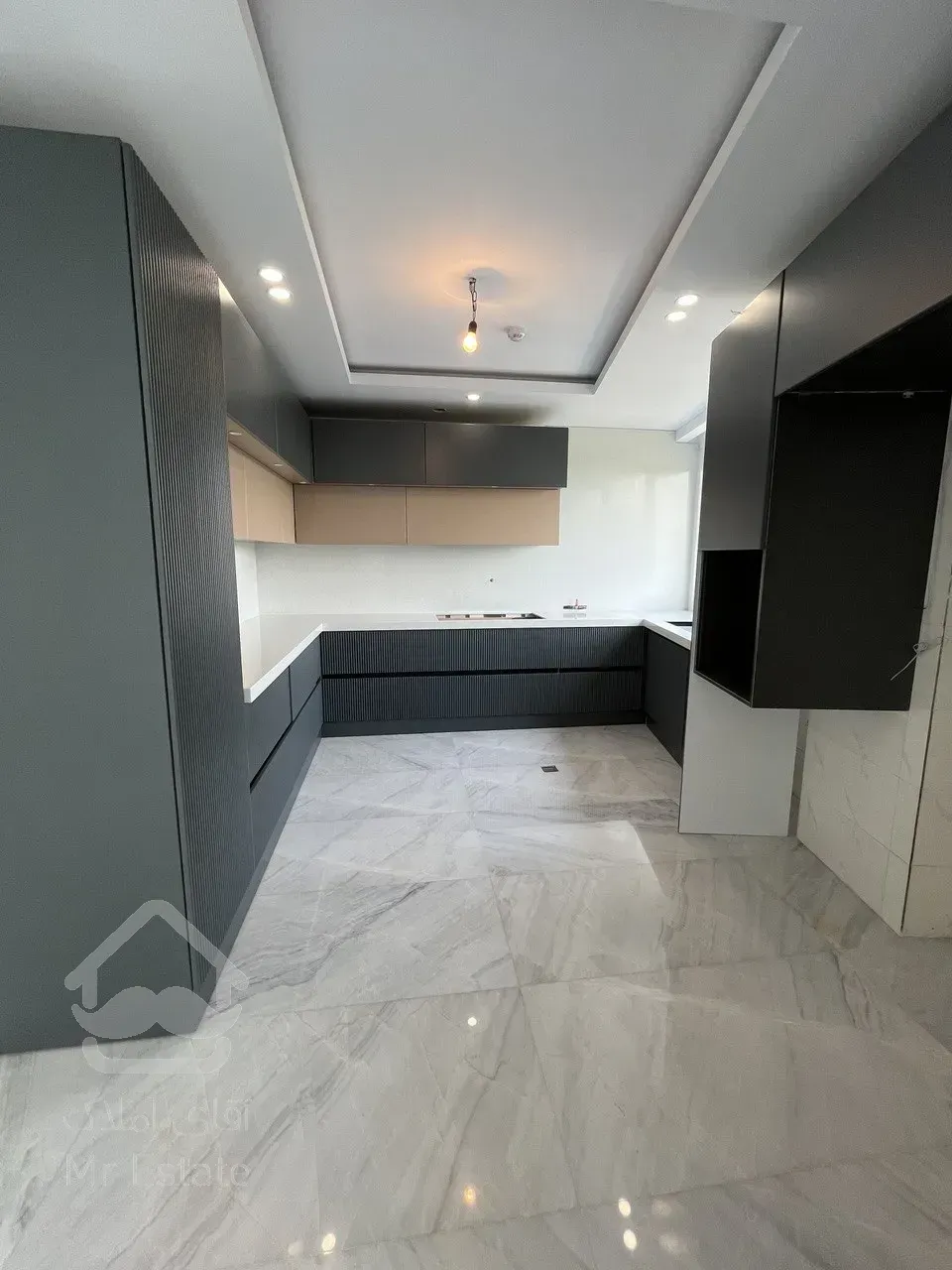 فروش آپارتمان 200 متری در محمودیه