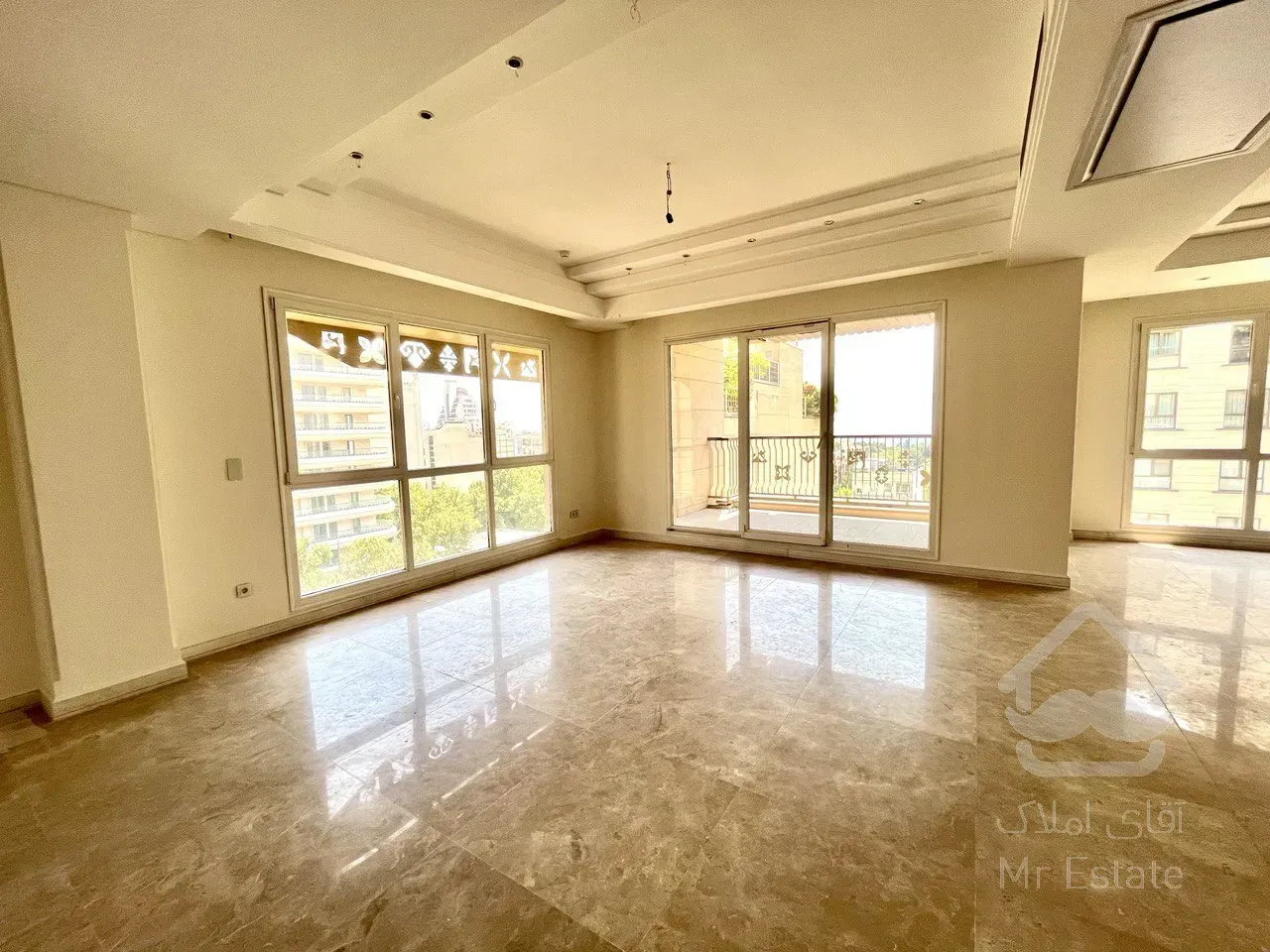 فروش آپارتمان 345 متری در محمودیه