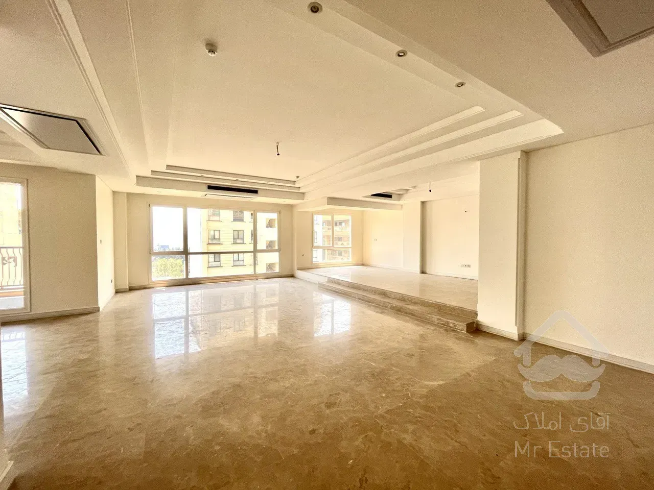 فروش آپارتمان 345 متری در محمودیه