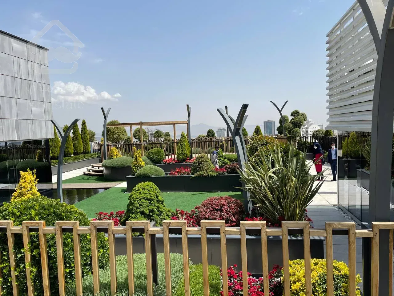 فروش برج باغ 311 متری در زعفرانیه