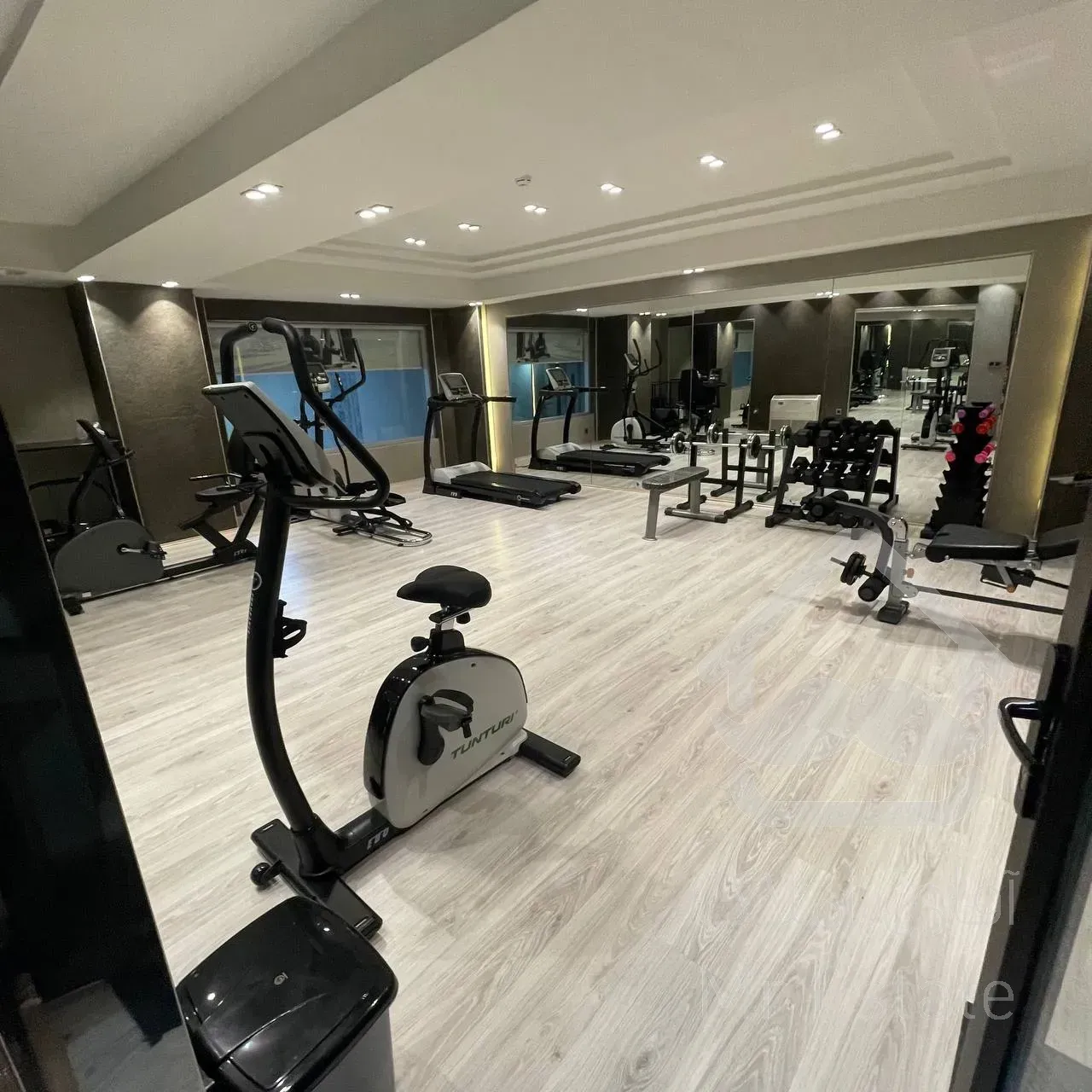 فروش برج باغ 311 متری در زعفرانیه