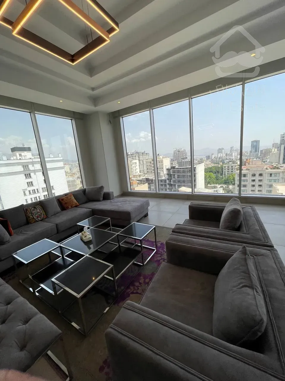 فروش برج باغ 311 متری در زعفرانیه