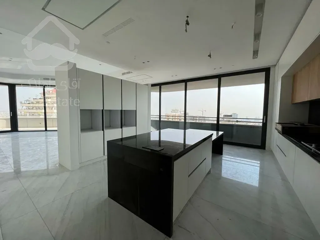 رهن آپارتمان 280 متری در زعفرانیه