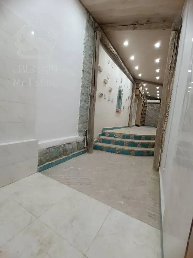 رهن ویلایی 400 متری بر مقدس مناسب تمامی مشاغل