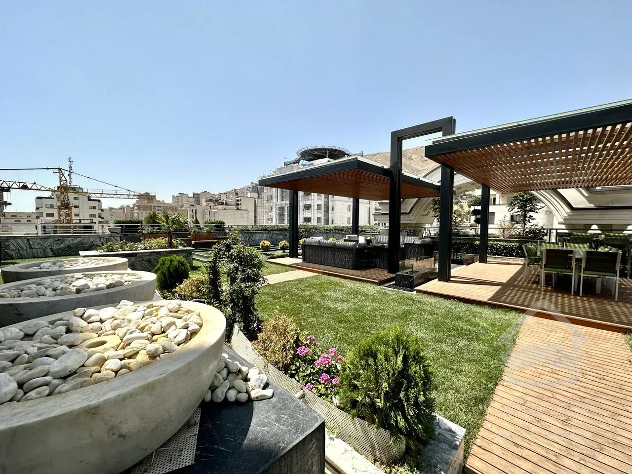 فروش برج باغ 242 متری در ولنجک