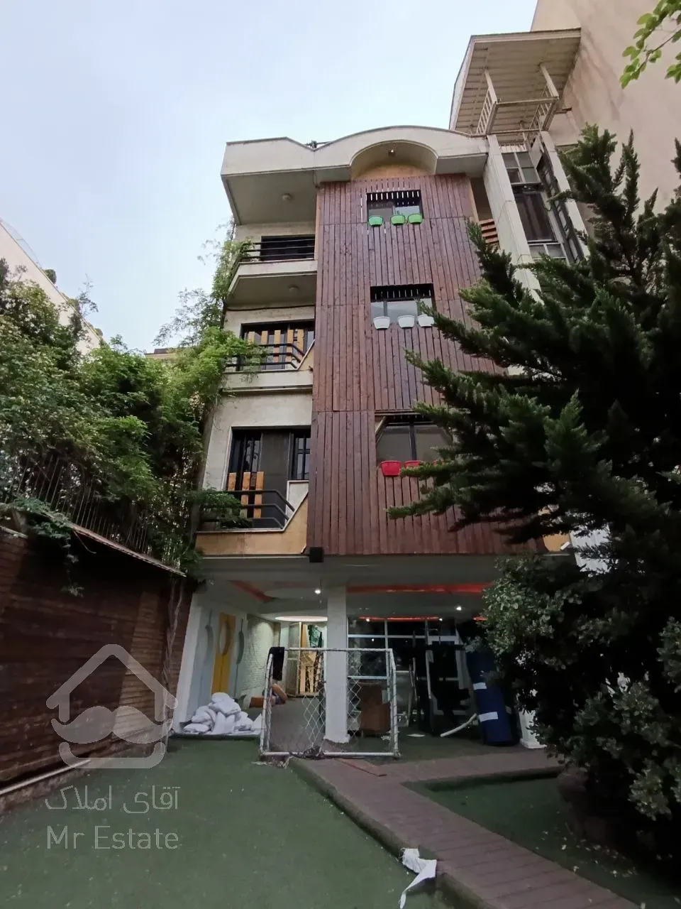 اجاره ویلایی 1000 متری در محمودیه