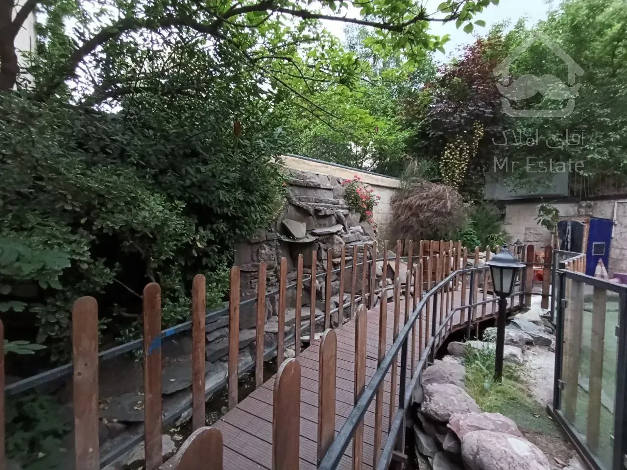 اجاره ویلایی 1000 متری در محمودیه