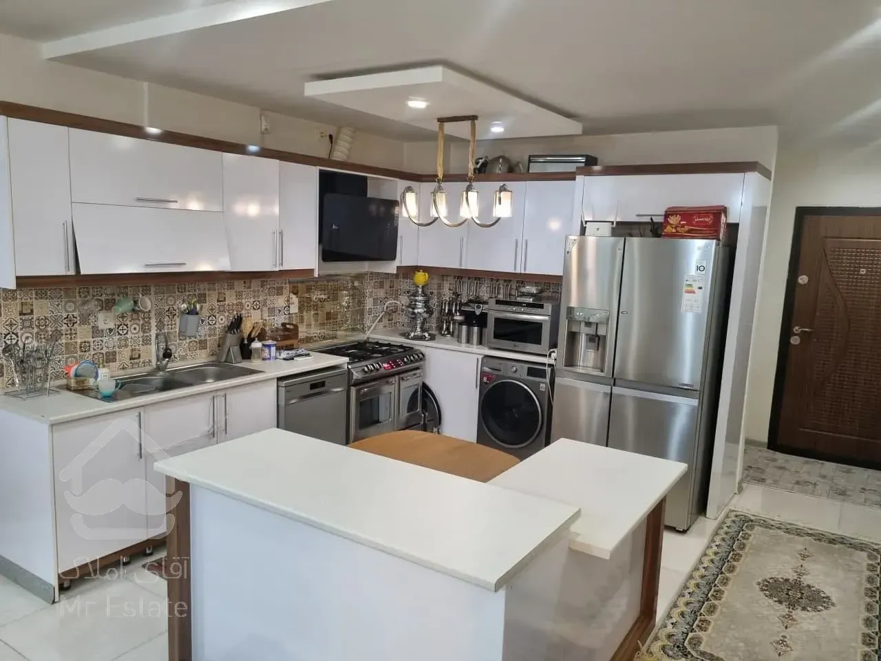 98.5 متر فروش اپارتمان در صادقیه نوساز