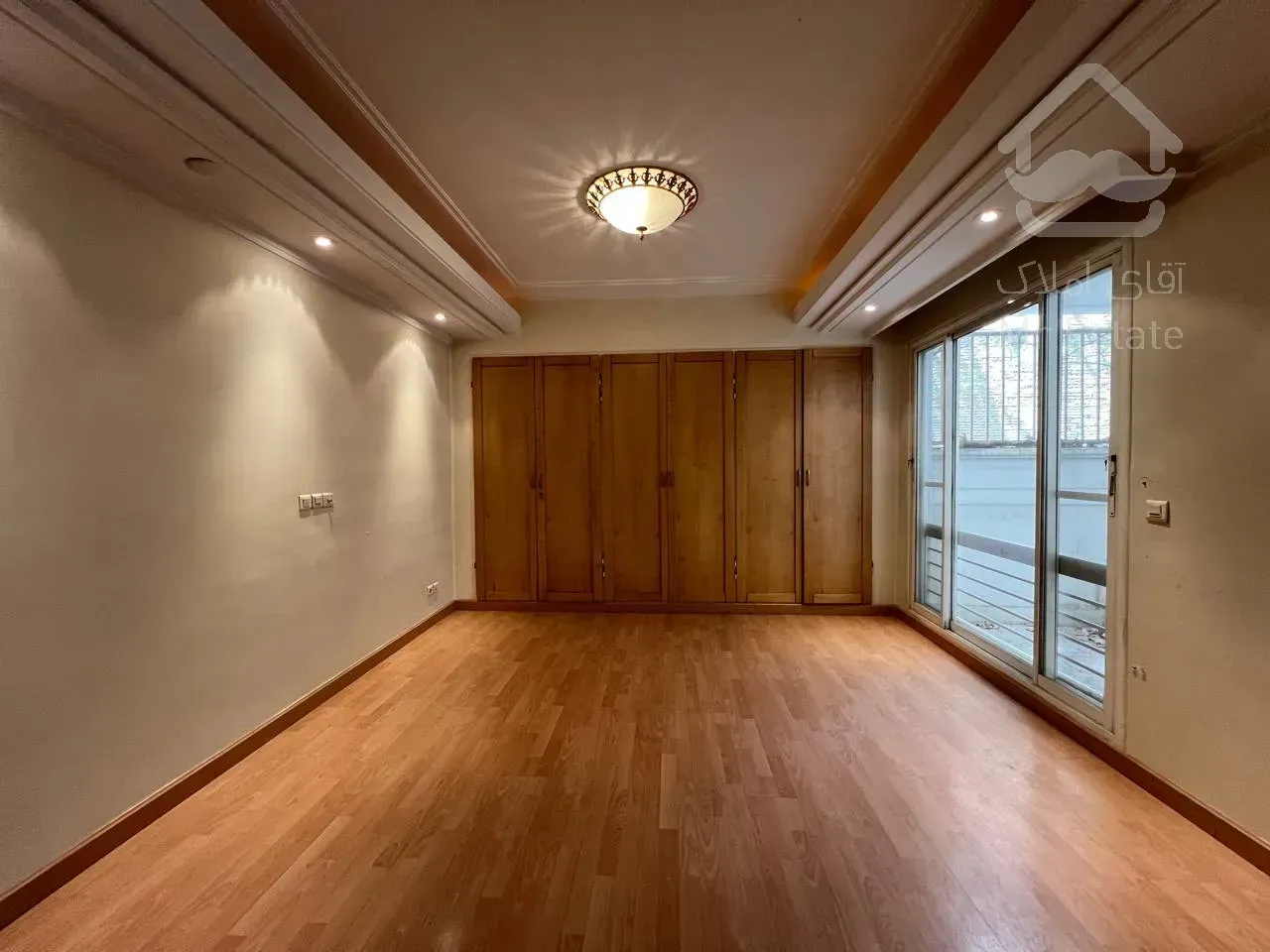 فروش آپارتمان 270 متری در محمودیه