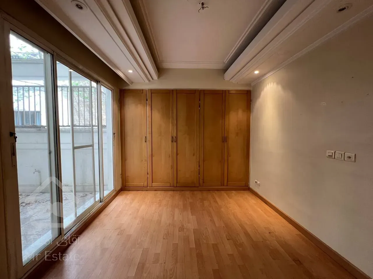 فروش آپارتمان 270 متری در محمودیه