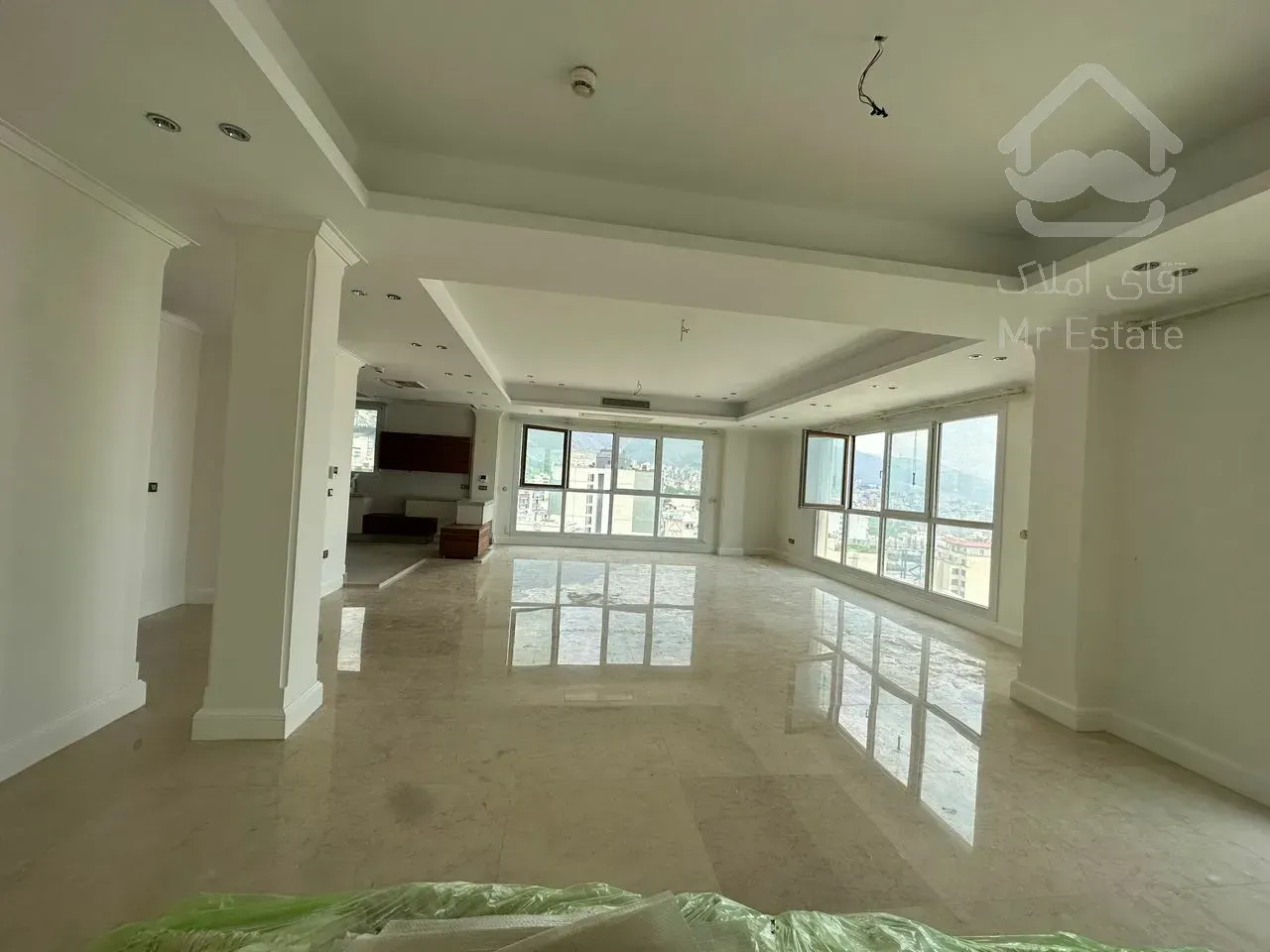 رهن برج باغ 180 متری در زعفرانیه