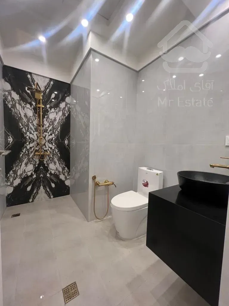 فروش آپارتمان 264 متری در زعفرانیه