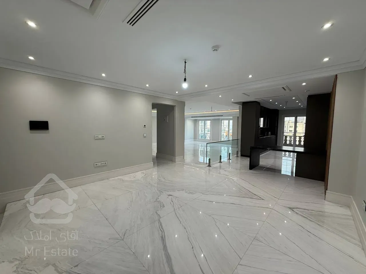 فروش آپارتمان 240 متری در محمودیه