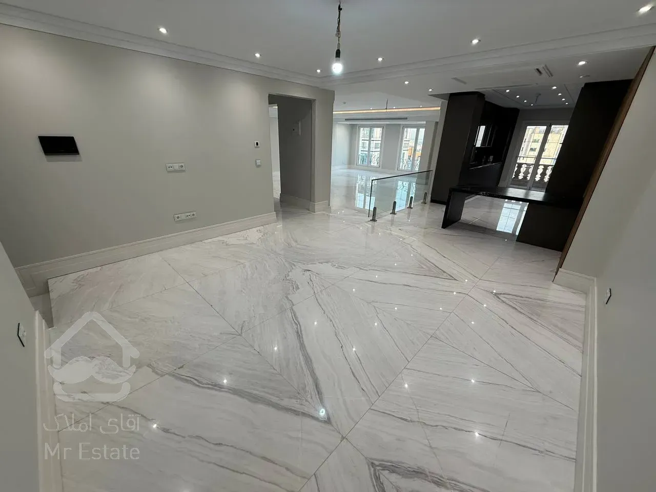 فروش آپارتمان 240 متری در محمودیه